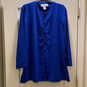 MAGGIE MONAUGHTON Blue embroidered button down Women Long sleeve Blouse/Top.
